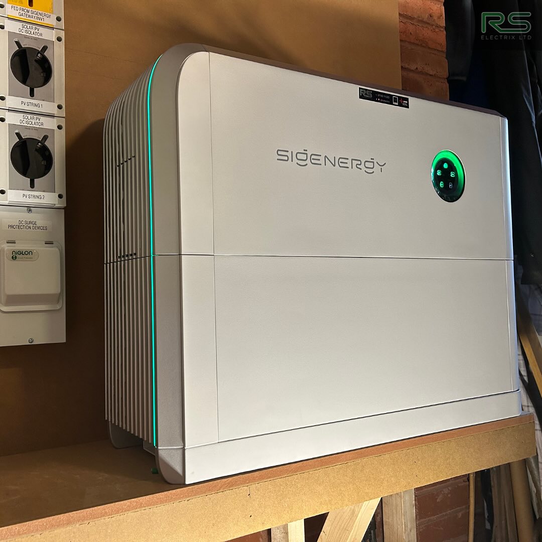 Sigenergy battery storage installed at Abotts Way